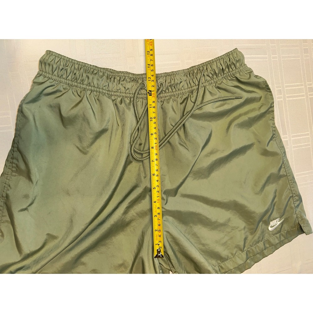 Nike Swim Trunks Mens Large Olive Green Mesh Lined 5 Inch Inseam Sporty Shorts - Picture 8 of 9